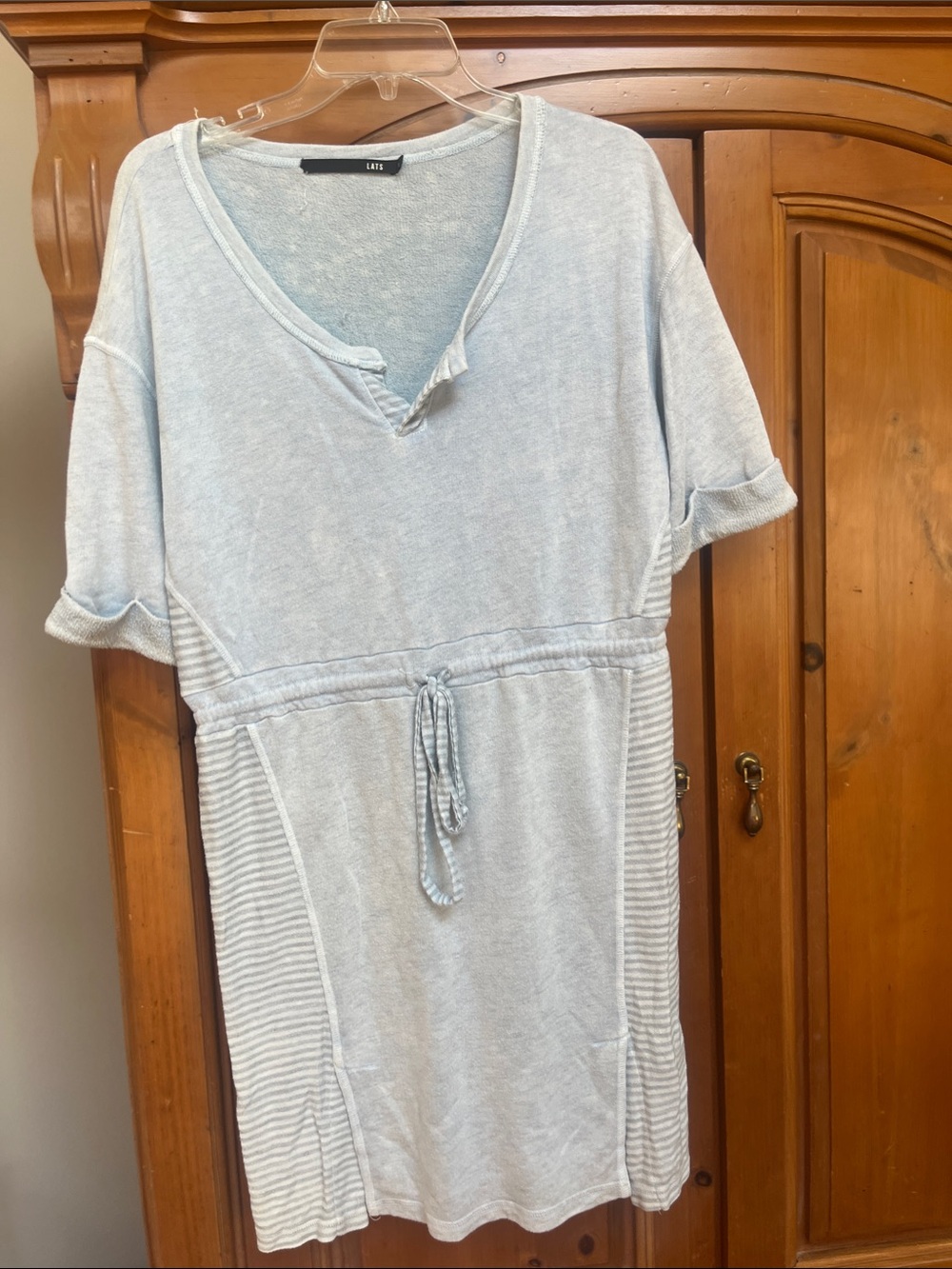 Light Blue Knit Waist-Tie dress  not loft can’t edit it and it say small